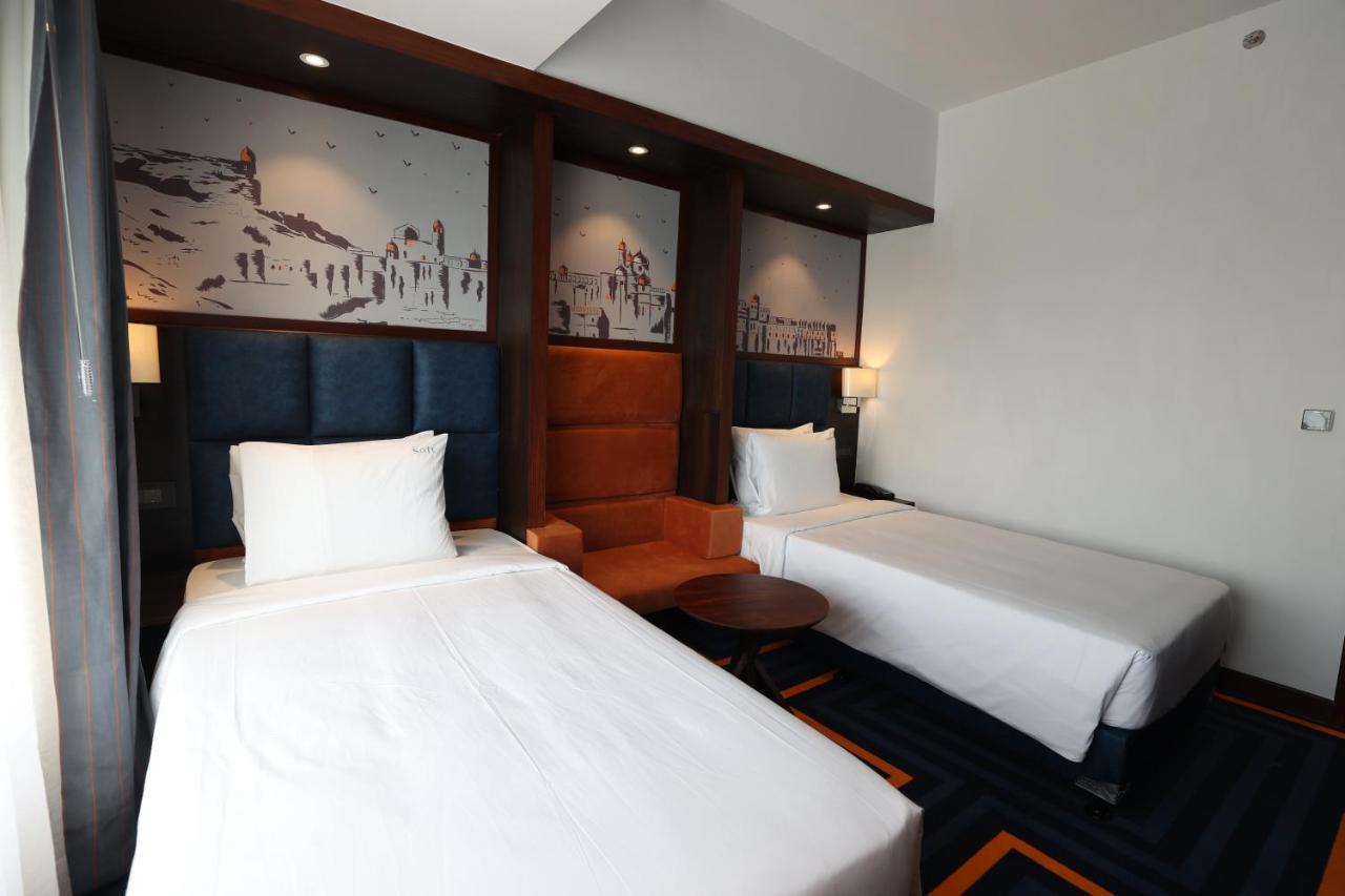 Holiday Inn Express & Suites Jaipur Gopalpura Exterior foto
