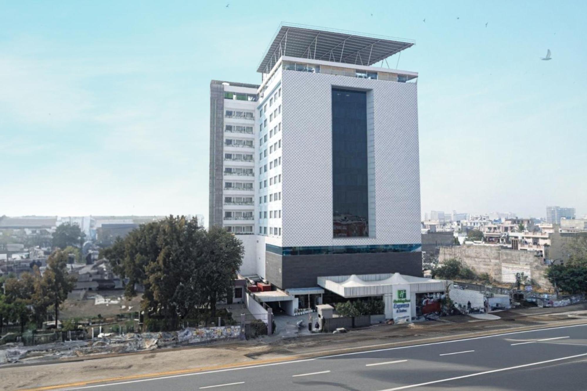 Holiday Inn Express & Suites Jaipur Gopalpura Exterior foto
